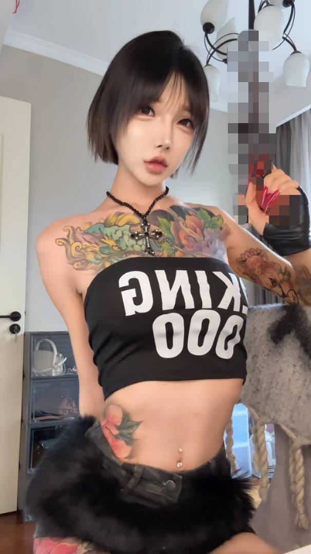 欧美经典黑白个性头像,メイリン モデルコレクション メ,观看免费无删减完整版